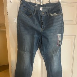Women’s Brand new No Boundaries High-Rise Skinny jeans size 11